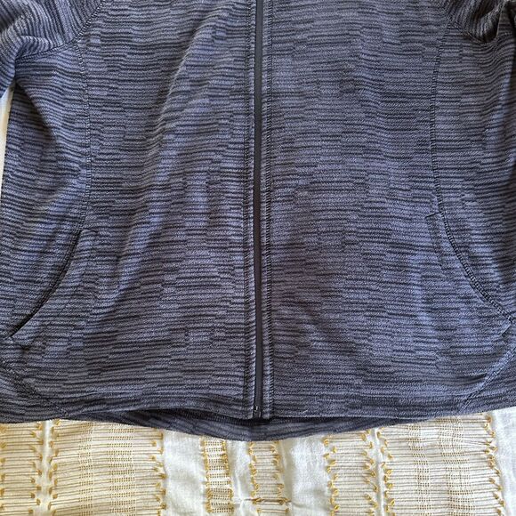 MTA Sport Women’s Plus Gray/Black Full Zip Pockets Fleece Jacket Size 2X - Picture 3 of 5